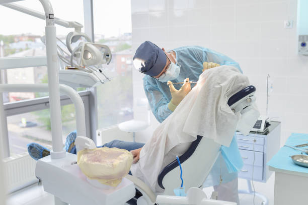Best Emergency Tooth Extraction in Leonardo, NJ